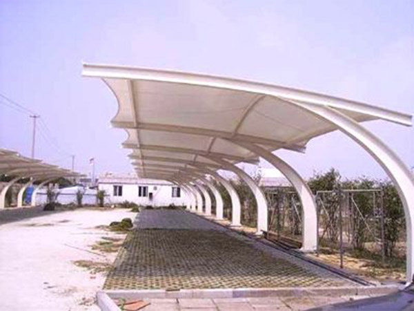 定制膜結(jié)構(gòu)車(chē)棚廠家